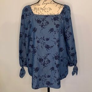 Liz Claiborne floral chambray square neck top M